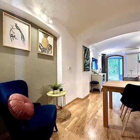 Apartment Charming 3-min Walk To Old Town - Free Parking Ljubljana